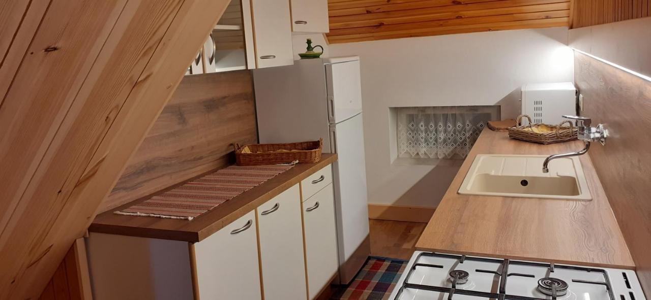 Apartman Astra V Zdiari Ngoại thất bức ảnh