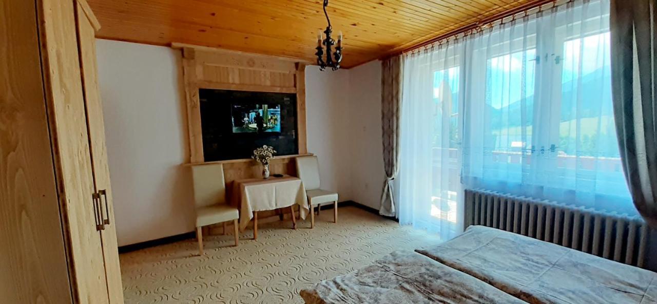 Apartman Astra V Zdiari Ngoại thất bức ảnh