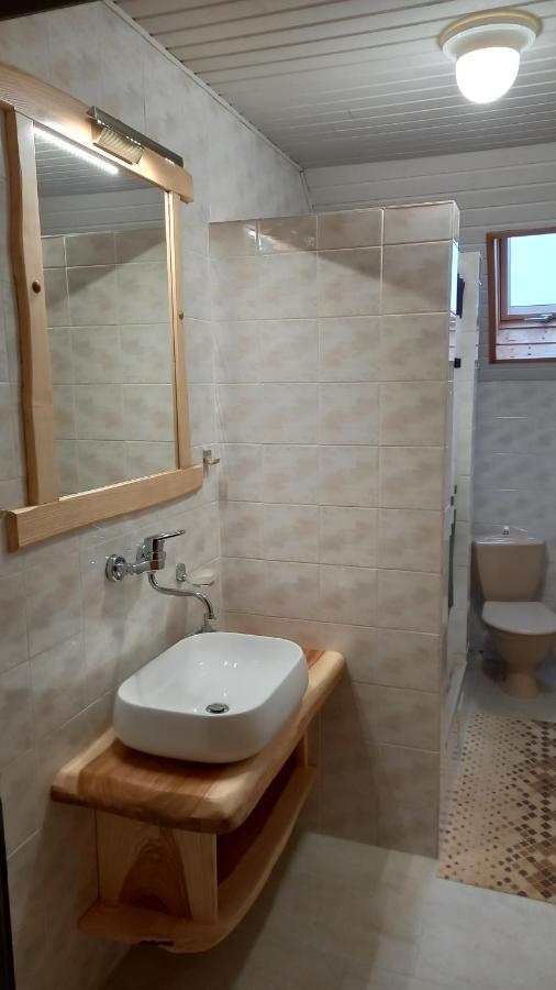 Apartman Astra V Zdiari Ngoại thất bức ảnh